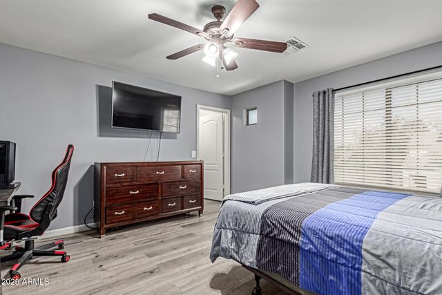 773 E GLACIER Drive, Chandler, AZ 85249