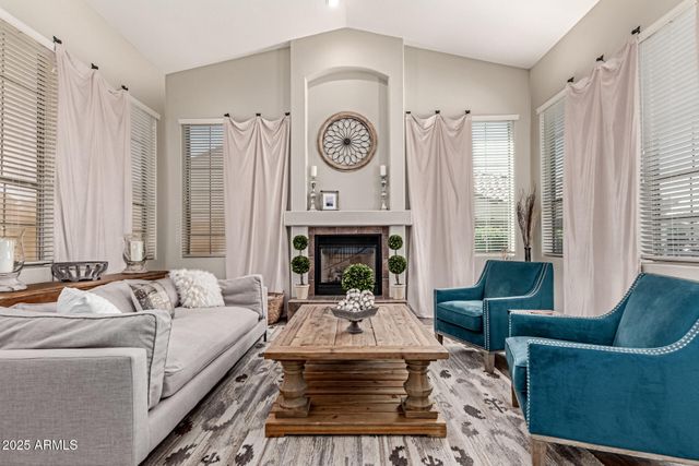 773 E GLACIER Drive, Chandler, AZ 85249