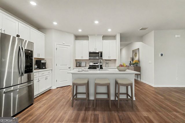 760 Sara Meadow Road, Loganville, GA 30052