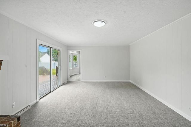 408 Holloway DR, Portsmouth, VA 23701