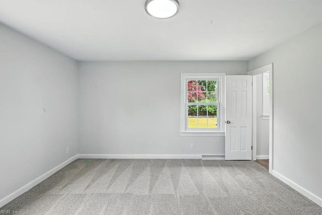 408 Holloway DR, Portsmouth, VA 23701