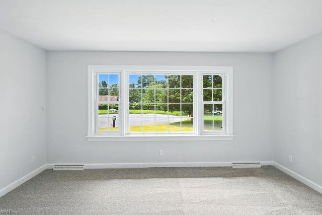 408 Holloway DR, Portsmouth, VA 23701