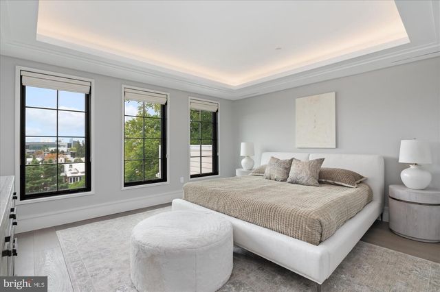 3528 WHITEHAVEN PKWY NW, Washington, DC 20007