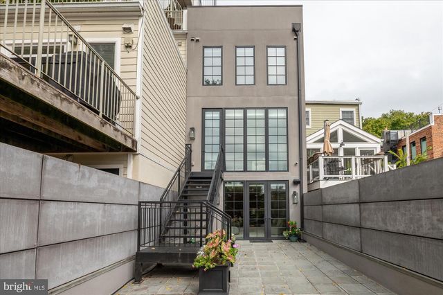 3528 WHITEHAVEN PKWY NW, Washington, DC 20007