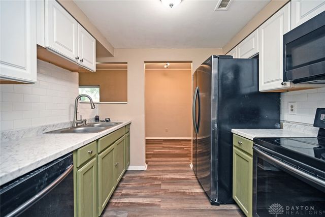 1787 Cherokee Drive B, West Carrollton, OH 45449