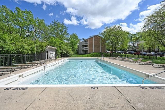 1787 Cherokee Drive B, West Carrollton, OH 45449