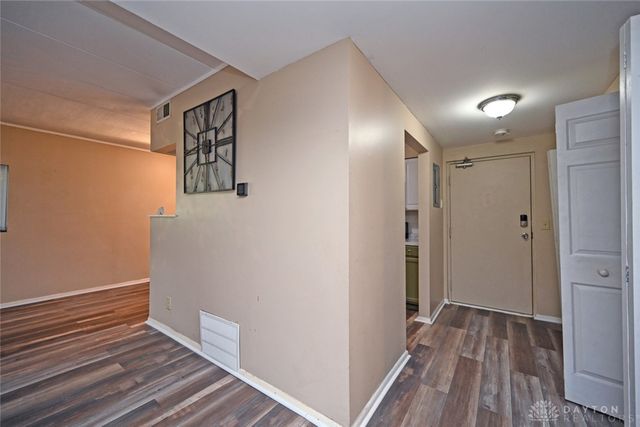 1787 Cherokee Drive B, West Carrollton, OH 45449