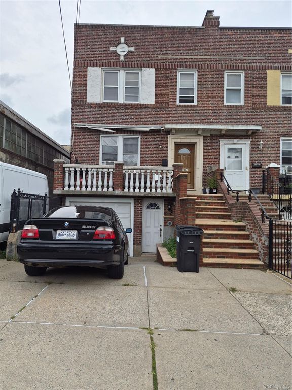 4607 28th Avenue, Astoria, NY 11103 — exterior