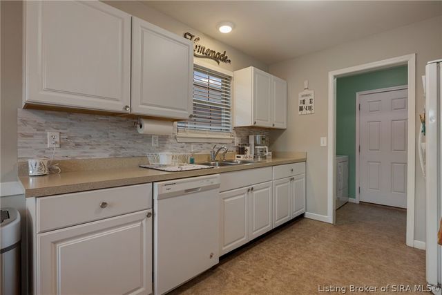 2211 Woodland Drive, Jeffersonville, IN 47130