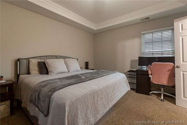 2211 Woodland Drive, Jeffersonville, IN 47130