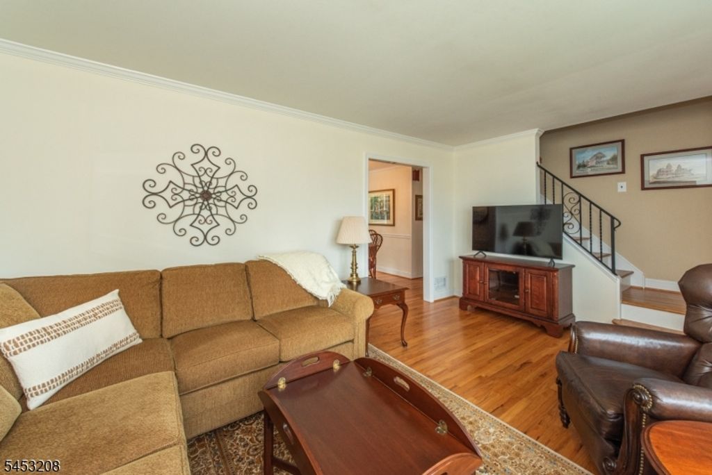 11 Susan Ct, Clifton City, NJ 07012 — photo 5