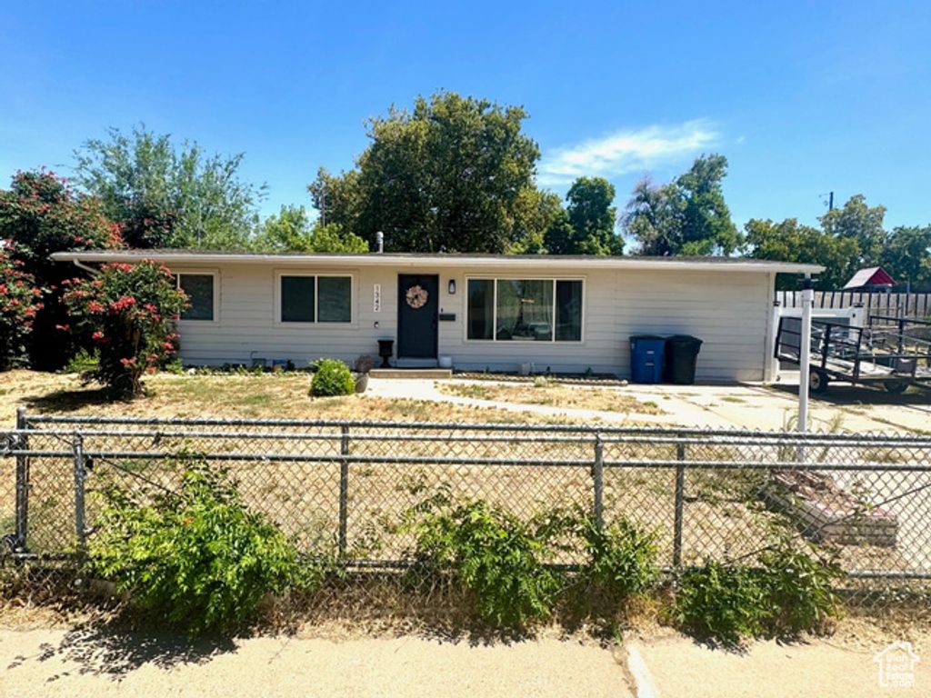 1342 N 350 W, Sunset, UT 84015