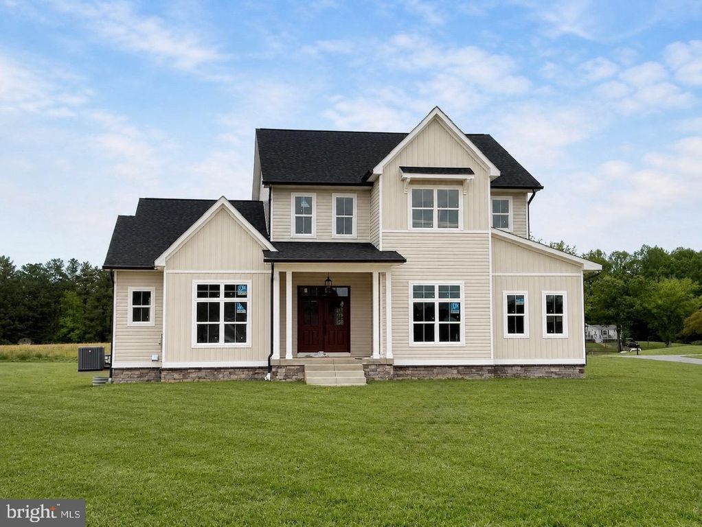 Image 2 of property listing at 23350 MORGAN CT, Hollywood, MD 20636
