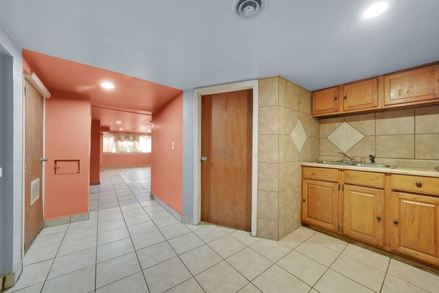 2238 S California Avenue, Chicago, IL 60608