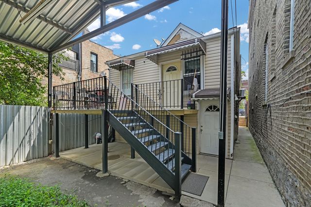 2238 S California Avenue, Chicago, IL 60608