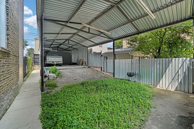 2238 S California Avenue, Chicago, IL 60608