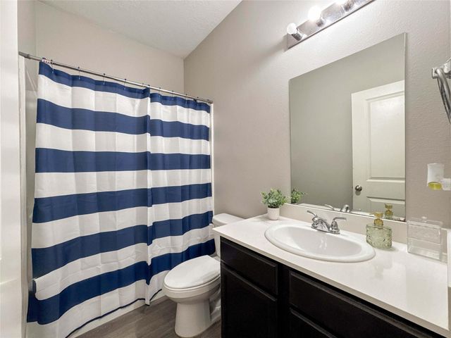 698 Road 5107, Cleveland, TX 77327