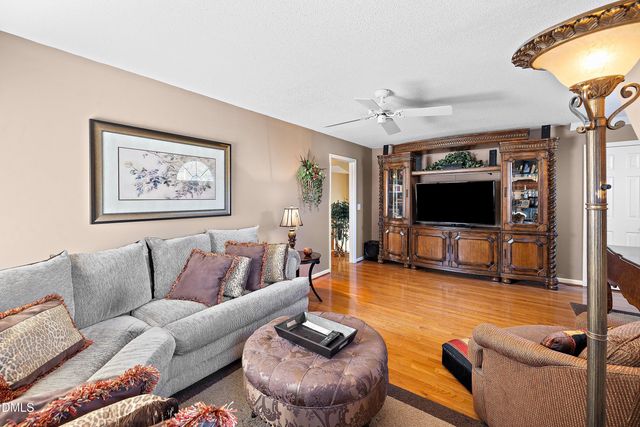 2349 Kendricks Court, Raleigh, NC 27613