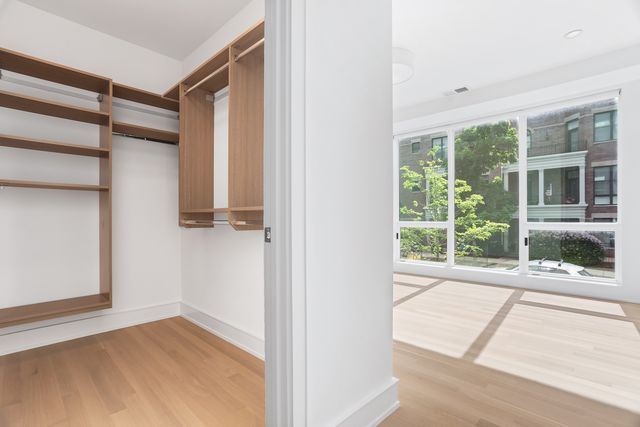 2611 N Hermitage Avenue 113, Chicago, IL 60614
