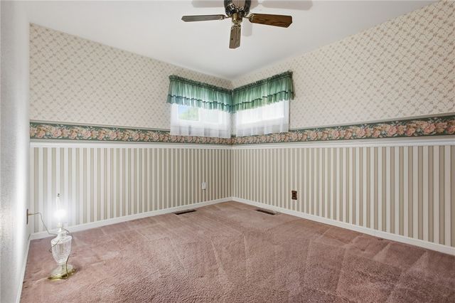 812 Hollendale Drive, Kettering, OH 45429