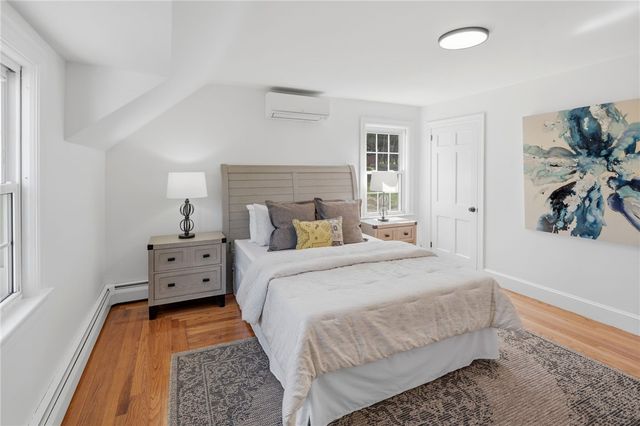 458 River Road, Lincoln, RI 02865