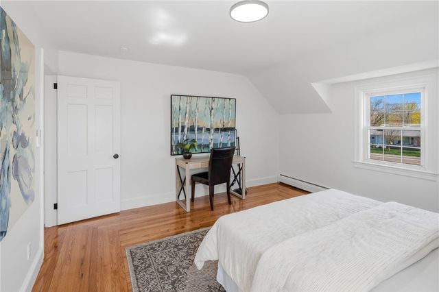 458 River Road, Lincoln, RI 02865