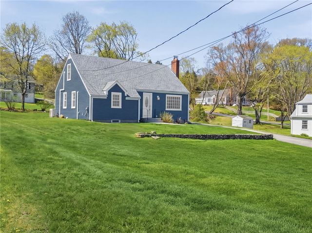 458 River Road, Lincoln, RI 02865