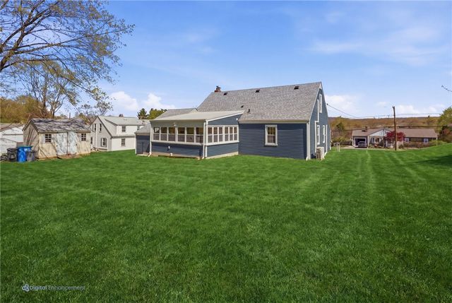458 River Road, Lincoln, RI 02865