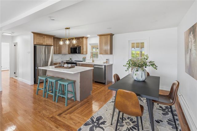 458 River Road, Lincoln, RI 02865