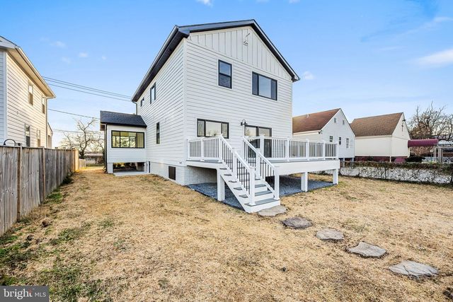 3108 ADAMS ST NE, Washington, DC 20018