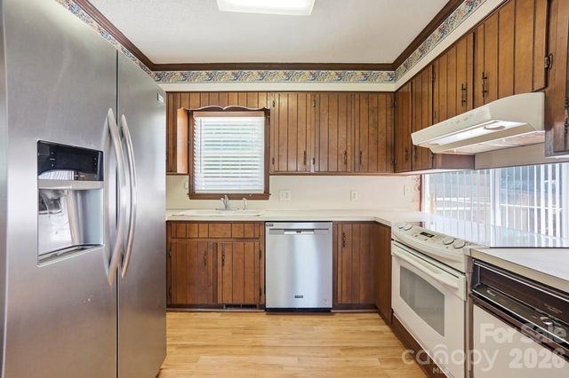 1890 Country Manor Lane, Rock Hill, SC 29730