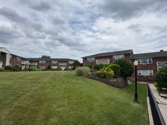100 Bergen Boulevard, Fairview Boro, NJ 07022