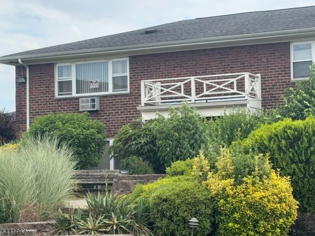 100 Bergen Boulevard, Fairview Boro, NJ 07022