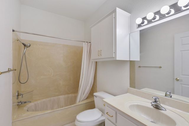 2014 Long Branch Dr, Alpine, TX 79830