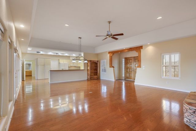 2014 Long Branch Dr, Alpine, TX 79830