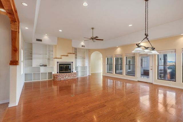 2014 Long Branch Dr, Alpine, TX 79830