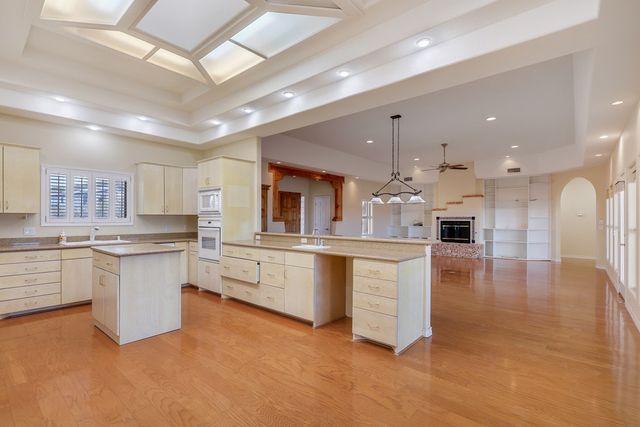 2014 Long Branch Dr, Alpine, TX 79830