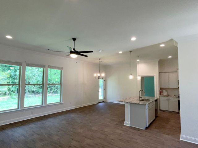 159 Lessie Drive, Stonewall, LA 71078