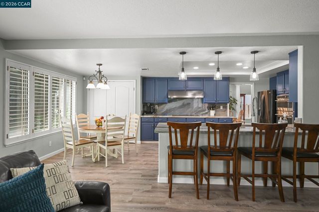 421 Stoneybrook Ct, Danville, CA 94506