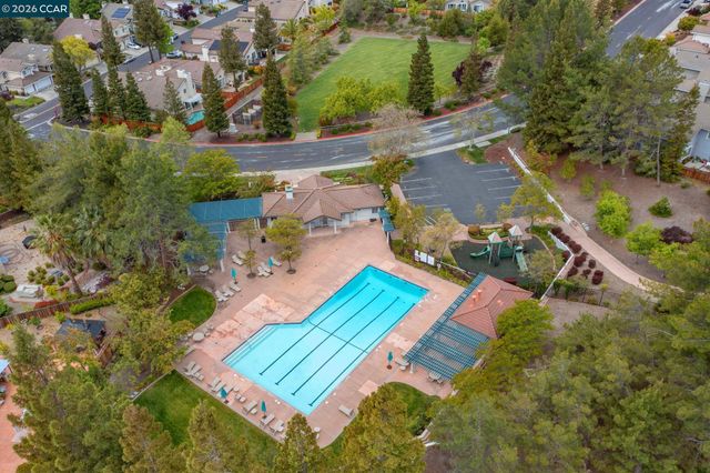 421 Stoneybrook Ct, Danville, CA 94506