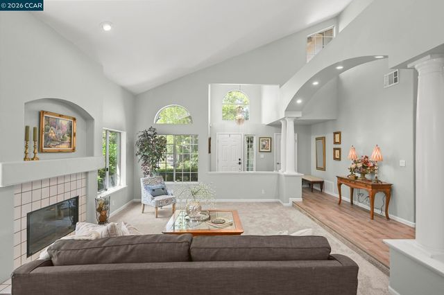 421 Stoneybrook Ct, Danville, CA 94506