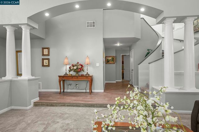 421 Stoneybrook Ct, Danville, CA 94506
