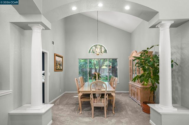 421 Stoneybrook Ct, Danville, CA 94506