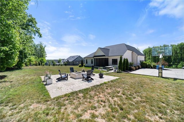 170 Arrow Glenn Court, Advance, NC 27006