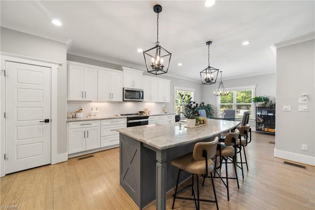 170 Arrow Glenn Court, Advance, NC 27006