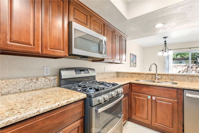 7671 Barrington Court, Rancho Cucamonga, CA 91730