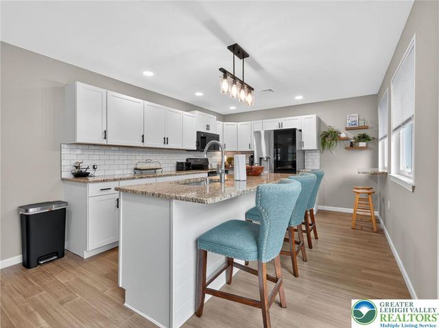 103 Eagle View Run, Tobyhanna Twp, PA 18334