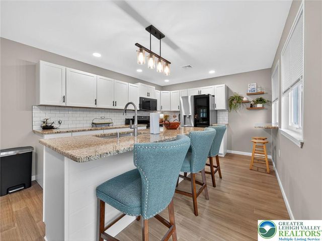 103 Eagle View Run, Tobyhanna Twp, PA 18334