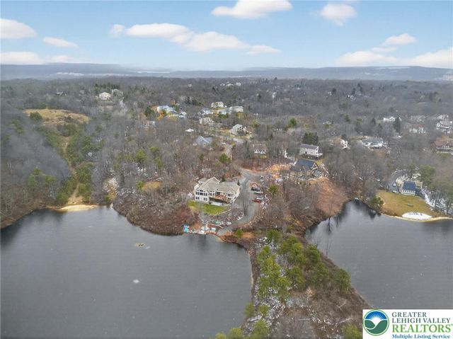 103 Eagle View Run, Tobyhanna Twp, PA 18334