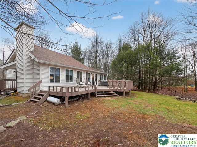 103 Eagle View Run, Tobyhanna Twp, PA 18334